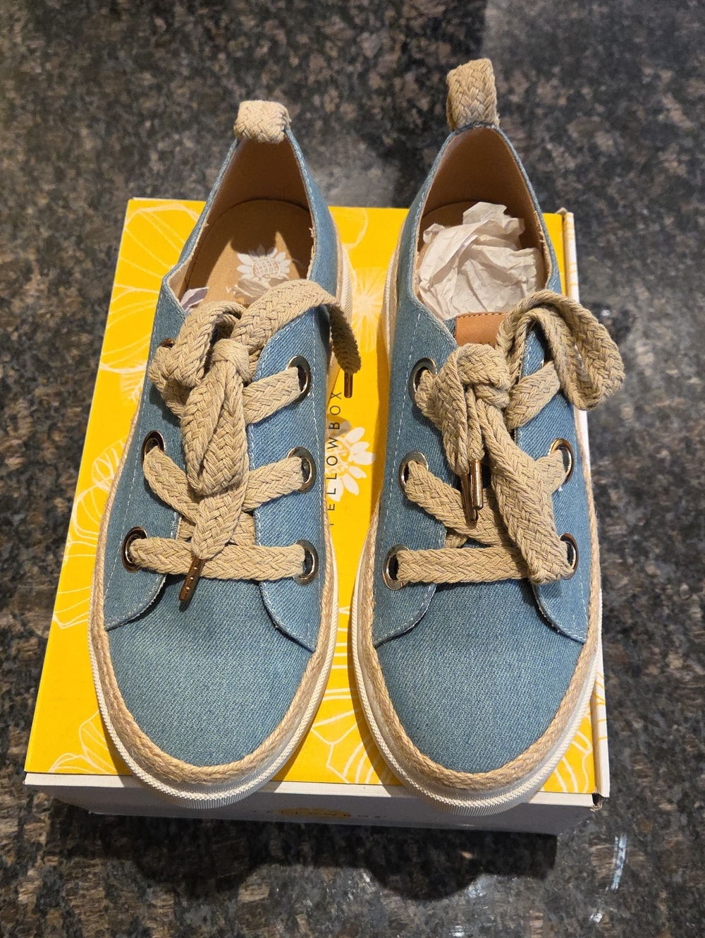 NEVER WORN Yellowbox SZ 10 Women’s Casual Blue Denim Canvas Espadrille Sneaks